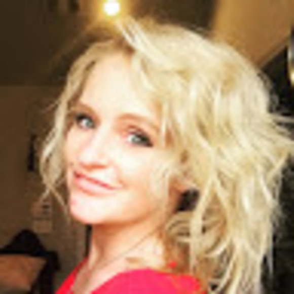 Meet your Posher, Deana - Picture 1 of 1